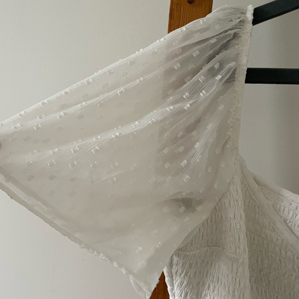 Abercrombie & Fitch Cropped Flutter Sleeve Top - image 2